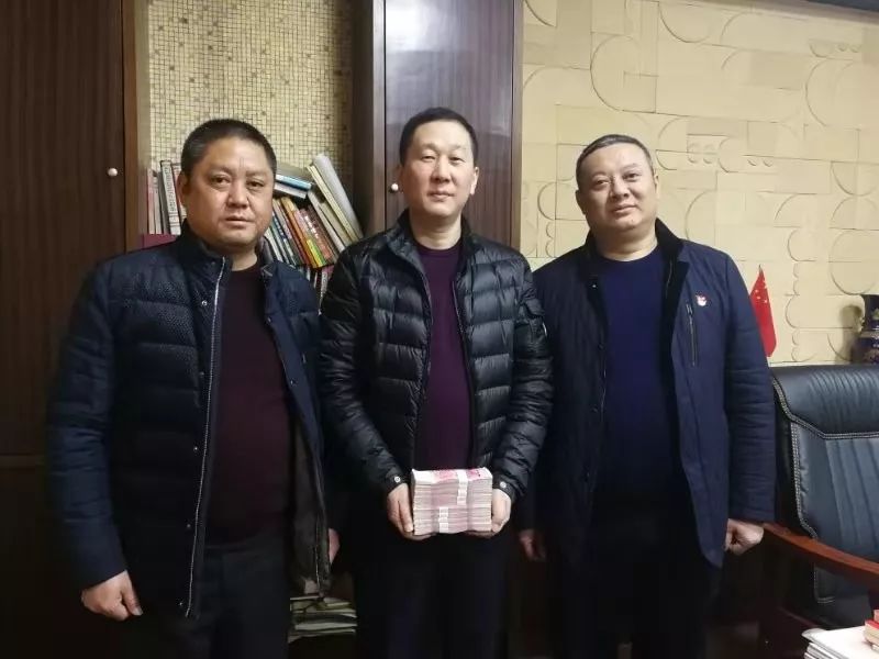 惠山区人大代表凝心聚力抗击疫情,展现责任与担当