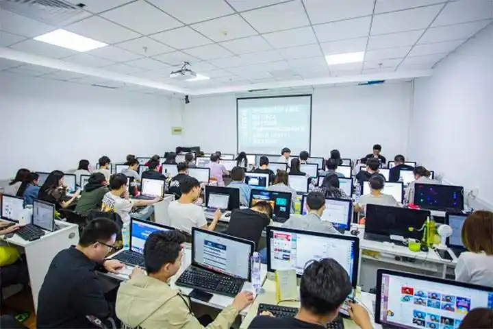 达内教育带你玩转Java软件开发,立即预约7天免费网课体验