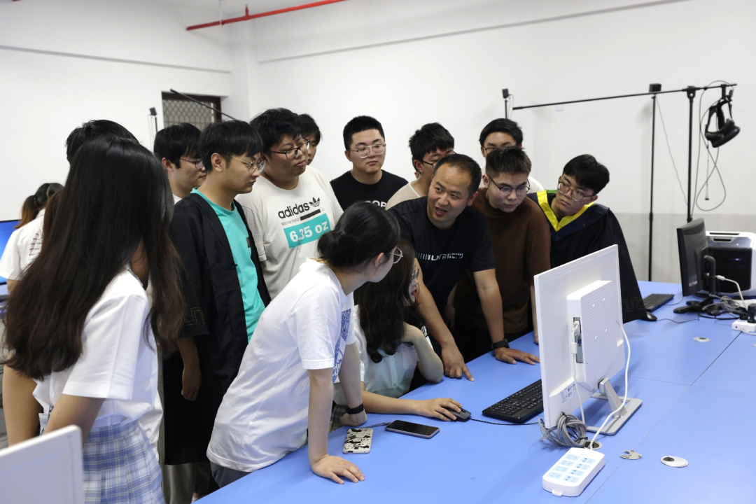 通理工计算机与信息工程学院招生季:开发成功软件,编写人生程序,欢迎加入