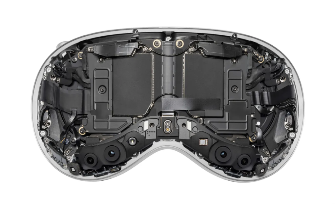 苹果设计团队专访:软件与硬件副总裁深入探讨Apple Vision Pro产品开发与用户体验