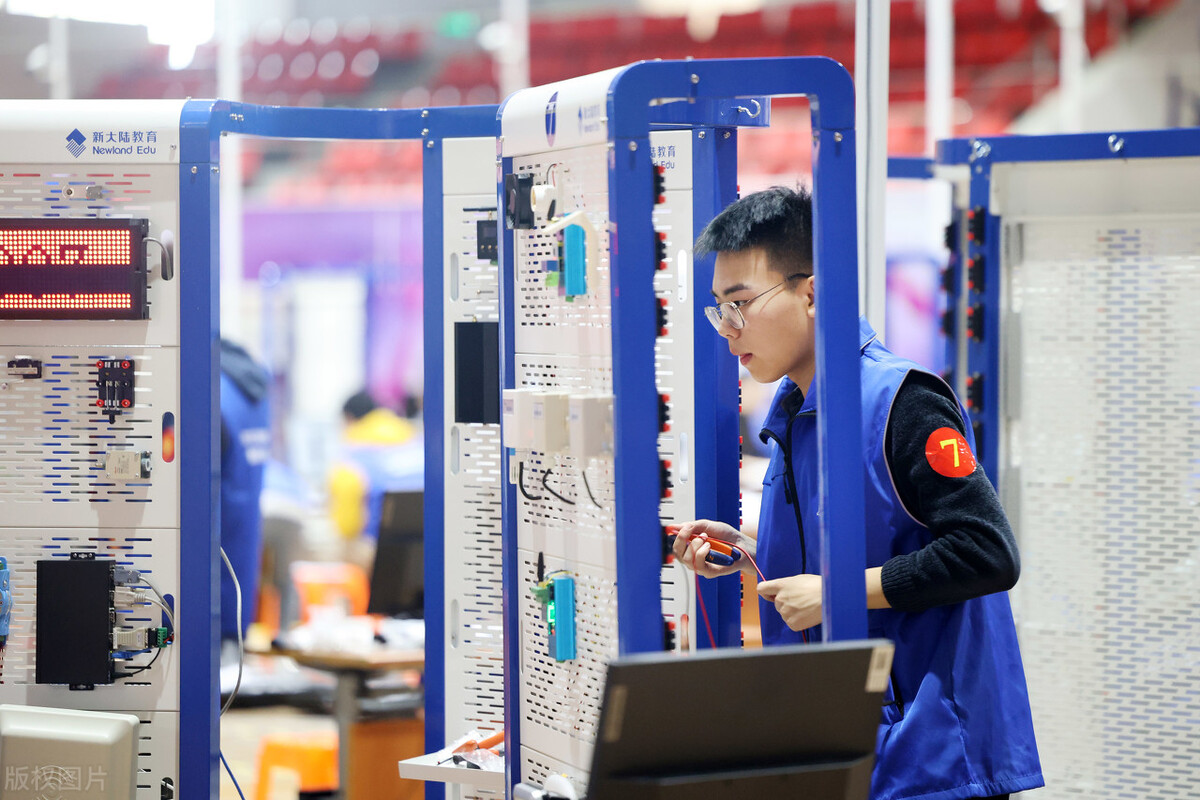 物联网专业人才培养前景分析:未来就业方向与发展机遇探讨